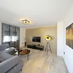 Luxury Majpruz