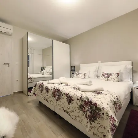 Luxury Majpruz דירה *