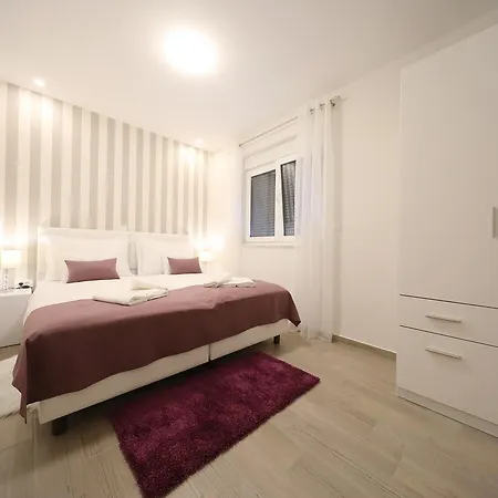 Apartment Luxury Majpruz