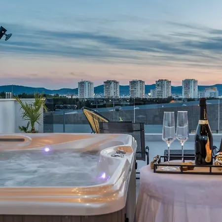 Apartment Luxury Majpruz