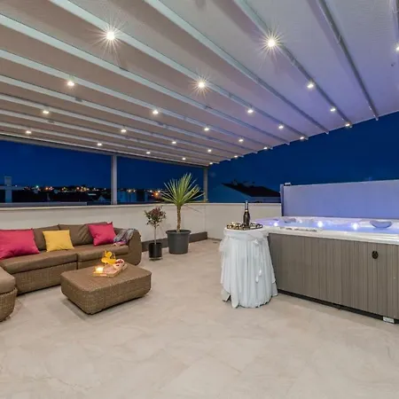 Luxury Majpruz 자다르