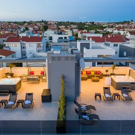Apartment Luxury Majpruz *